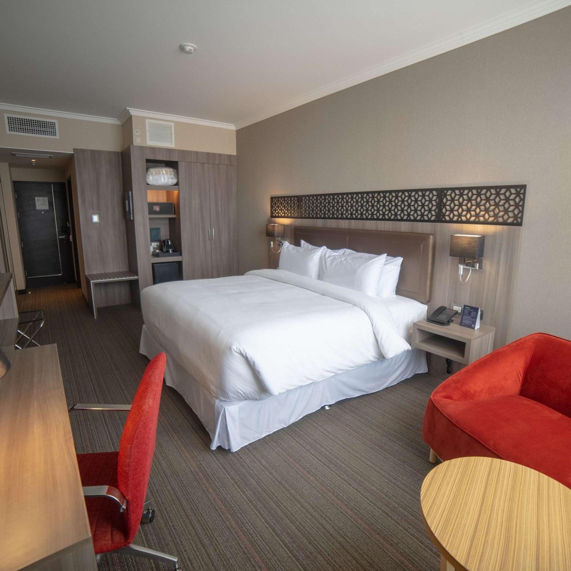 Doubletree By Hilton Trujillo Hotel Encalada ภายนอก รูปภาพ