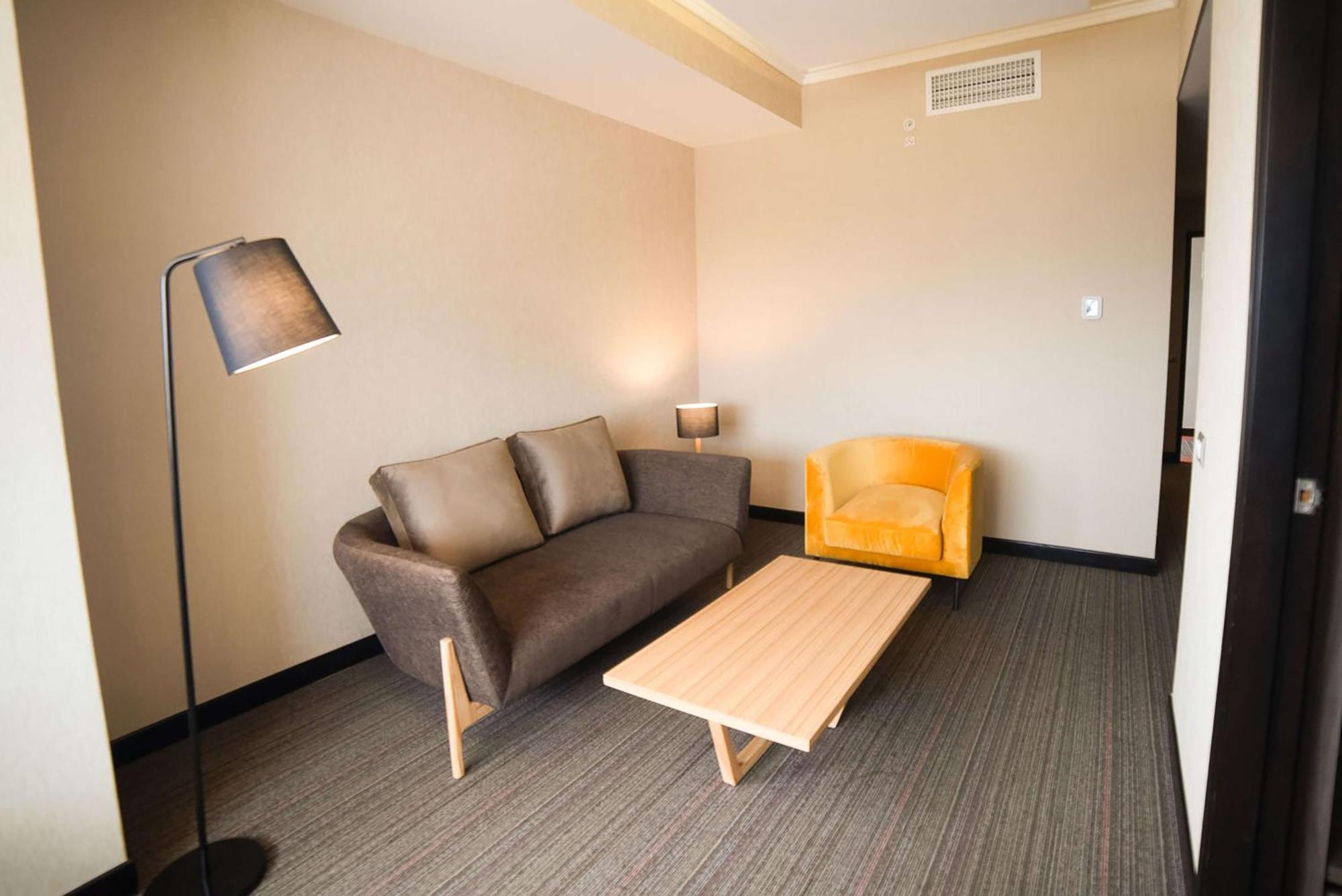 Doubletree By Hilton Trujillo Hotel Encalada ภายนอก รูปภาพ